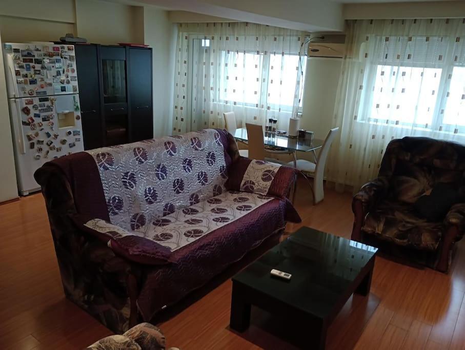 Apartament Ultracentral Kfc Craiova Exterior foto
